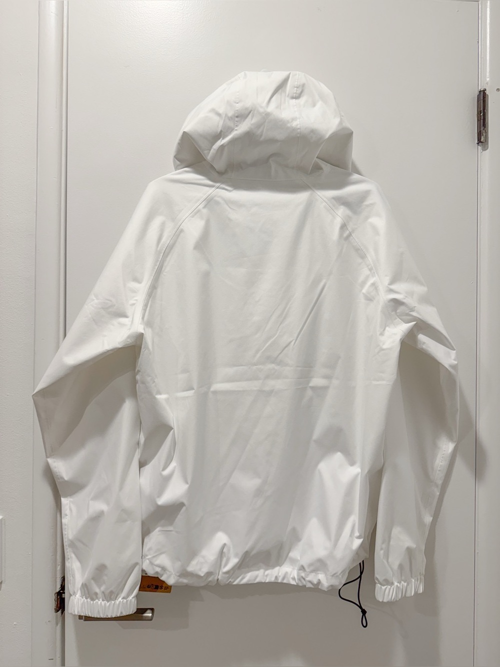 The North Face White Rain Jacket with Hood Novelty TNF - Picture 2 of 5